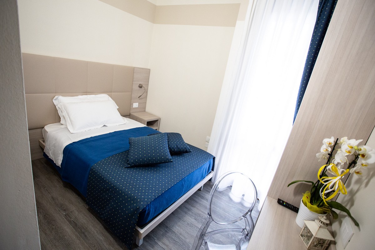 Camera Singola con Bagno Privato